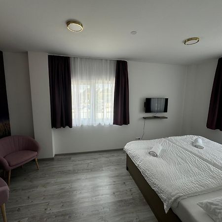 Potkerek Motel Ráb Exteriér fotografie