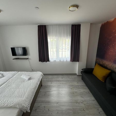 Potkerek Motel Ráb Exteriér fotografie